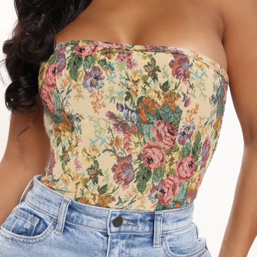 COTTAGECORE FLORAL CORSET TOP